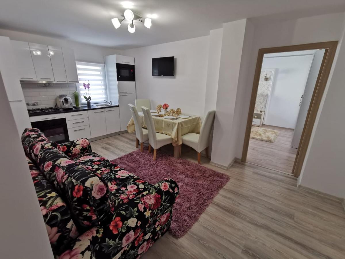 Apartament Gold Luxury Târgu Ocna Exterior foto