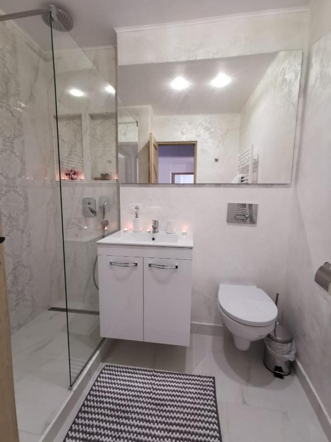 Apartament Gold Luxury Târgu Ocna Exterior foto