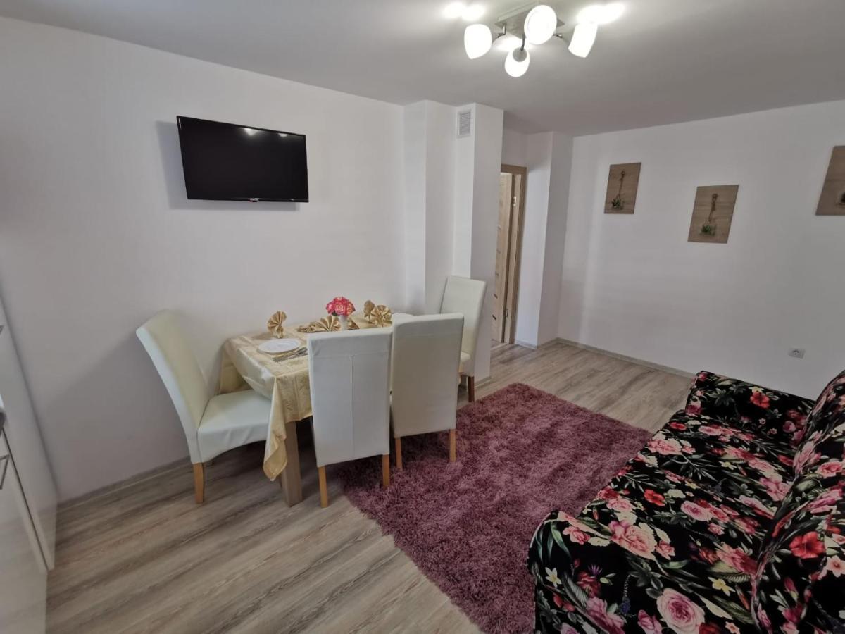 Apartament Gold Luxury Târgu Ocna Exterior foto