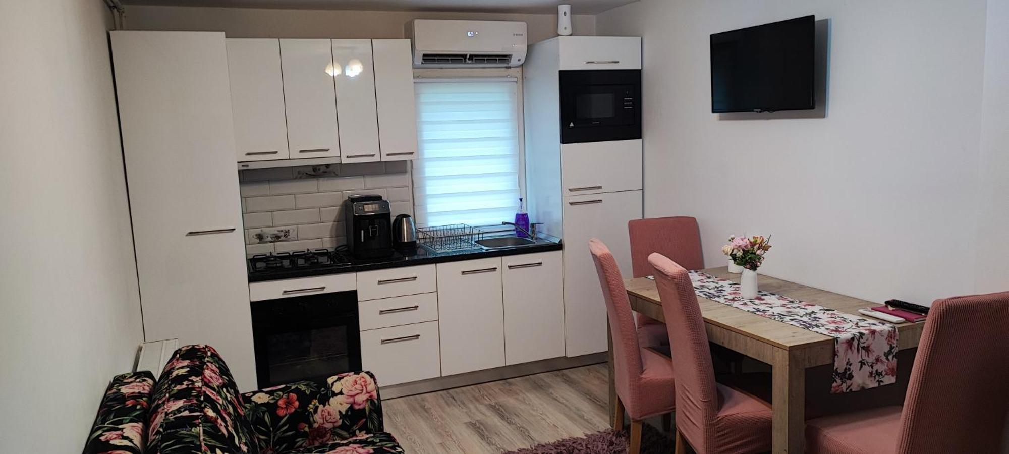 Apartament Gold Luxury Târgu Ocna Exterior foto